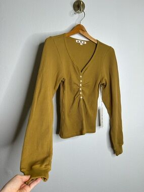NWT AMO Sofia Waffle Long Sleeve Thermal T - Shirt in Cumin Size Small